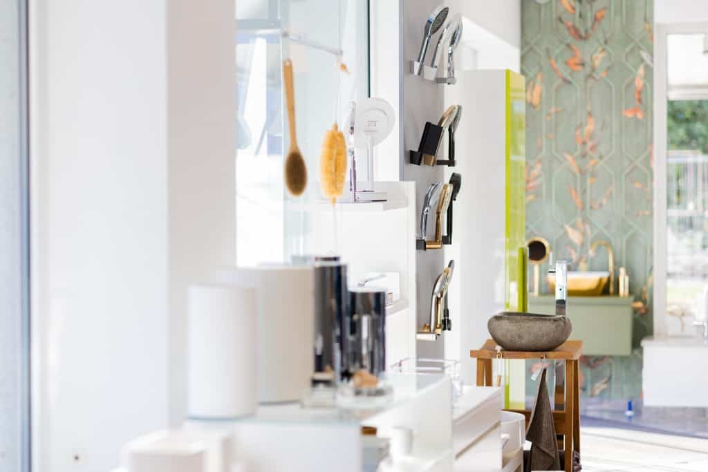 Badausstellung Blick in die Ausstellungsräume